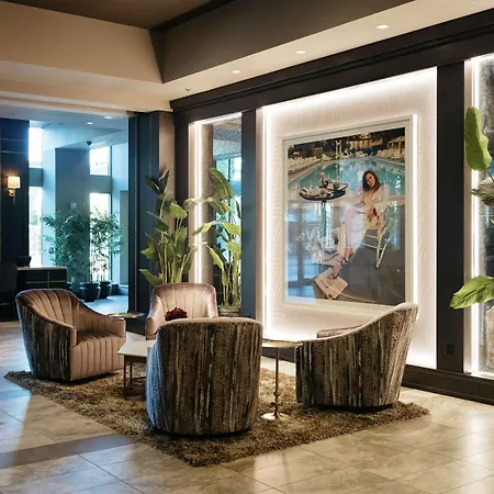 The Axis Moline Hotel, Tapestry Collection By Hilton