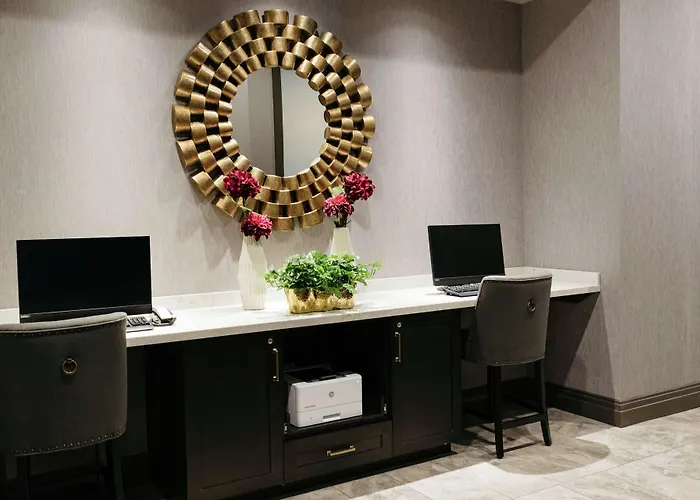 Hotel The Axis Hotel, Tapestry Collection By Hilton Moline