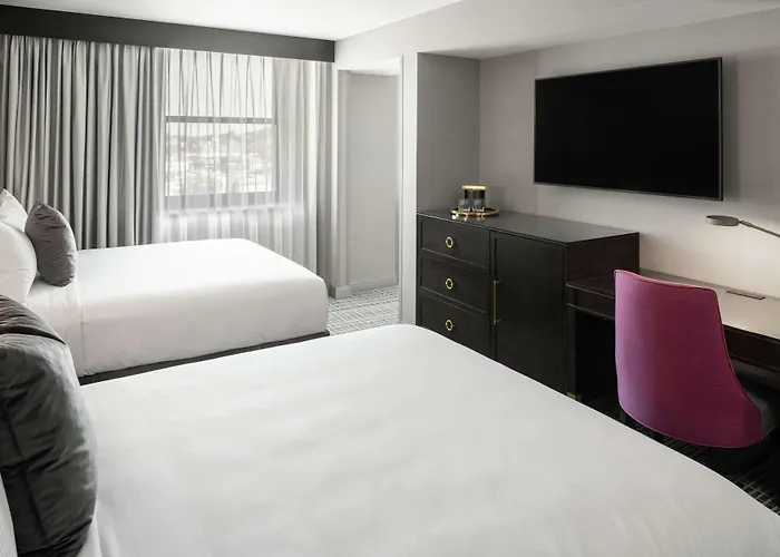 Hotel The Axis Hotel, Tapestry Collection By Hilton Moline